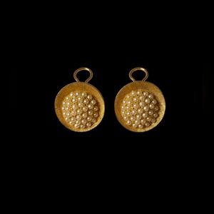 BSK Vintage Gold Tone Faux Pearl Cluster Clip On Earrings